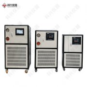 以質量和創新作排頭兵，加快改革和發展